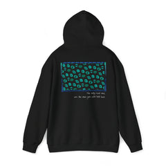 Kisses (Alternative Print) - Unisex Heavy Blend™ Hooded Sweatshirt