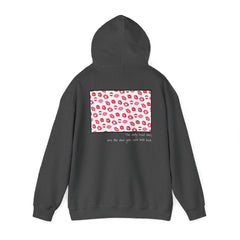 Kisses (Alternative Colors) - Unisex Heavy Blend™ Hooded Sweatshirt